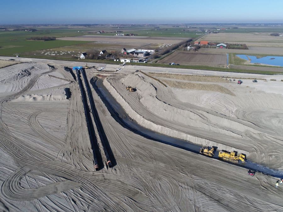 Pipe Material Selection for a Dike Crossing